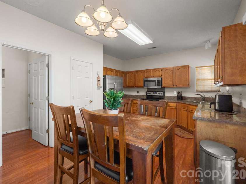 3001 Pennridge Place, Matthews, NC 28105.  MLS# CAR4364261, YatesRealty ID 8094. 