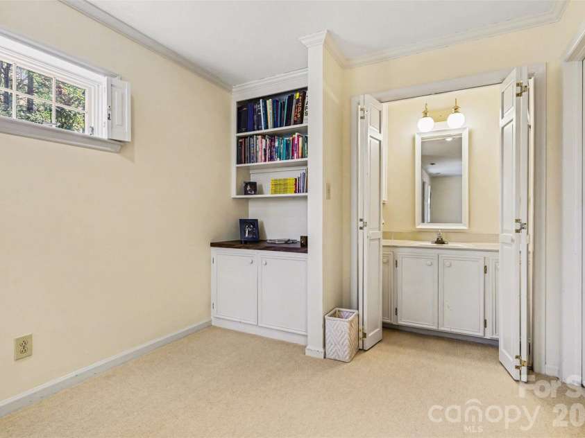 212 Deerchase Road, Shelby, NC 28150.  MLS# CAR4360105, YatesRealty ID 8095. There is a sink behind bifold doors for added convenience!