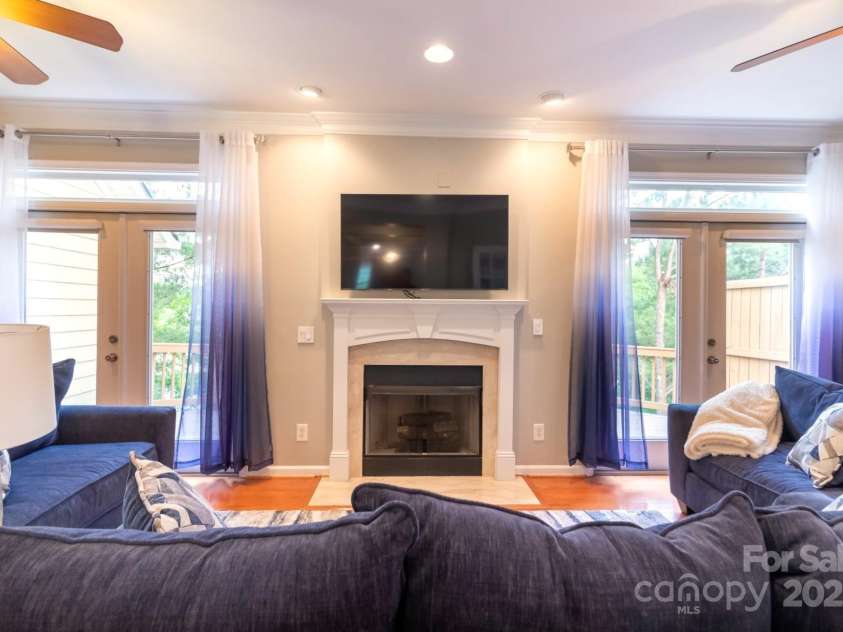 609 Sunfish Lane, Tega Cay, SC 29708.  MLS# CAR4233683, YatesRealty ID 8096. Main Level Family Room