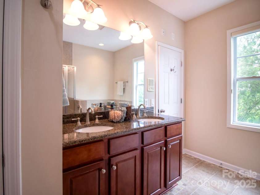 609 Sunfish Lane, Tega Cay, SC 29708.  MLS# CAR4233683, YatesRealty ID 8096. Primary Bathroom