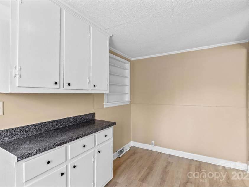 216 Georgia Avenue, Bessemer City, NC 28016.  MLS# CAR4240222, YatesRealty ID 8098. 