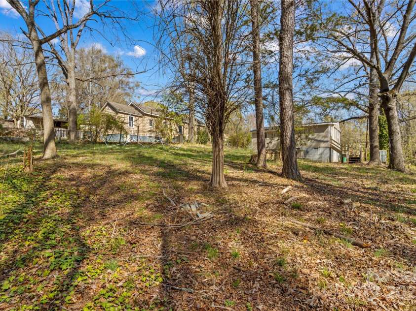 216 Georgia Avenue, Bessemer City, NC 28016.  MLS# CAR4240222, YatesRealty ID 8098. 