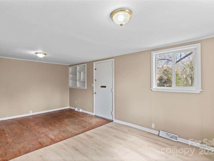 216 Georgia Avenue, Bessemer City, NC 28016.  MLS# CAR4240222, YatesRealty ID 8098. 