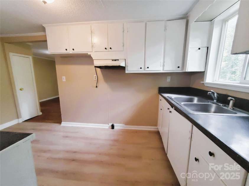 216 Georgia Avenue, Bessemer City, NC 28016.  MLS# CAR4295353, YatesRealty ID 8098. 