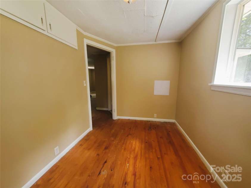 216 Georgia Avenue, Bessemer City, NC 28016.  MLS# CAR4295353, YatesRealty ID 8098. 