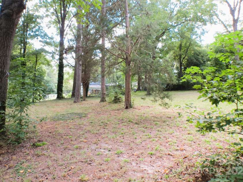 216 Georgia Avenue, Bessemer City, NC 28016.  MLS# CAR4295353, YatesRealty ID 8098. 