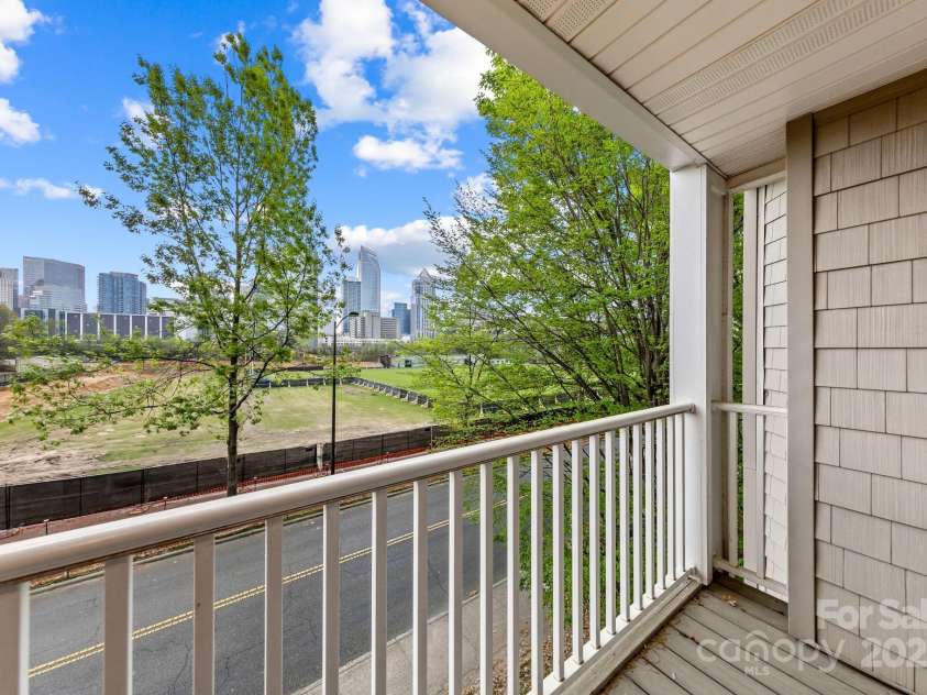 306 Cedar Street, Charlotte, NC 28202.  MLS# CAR4240270, YatesRealty ID 8099. 