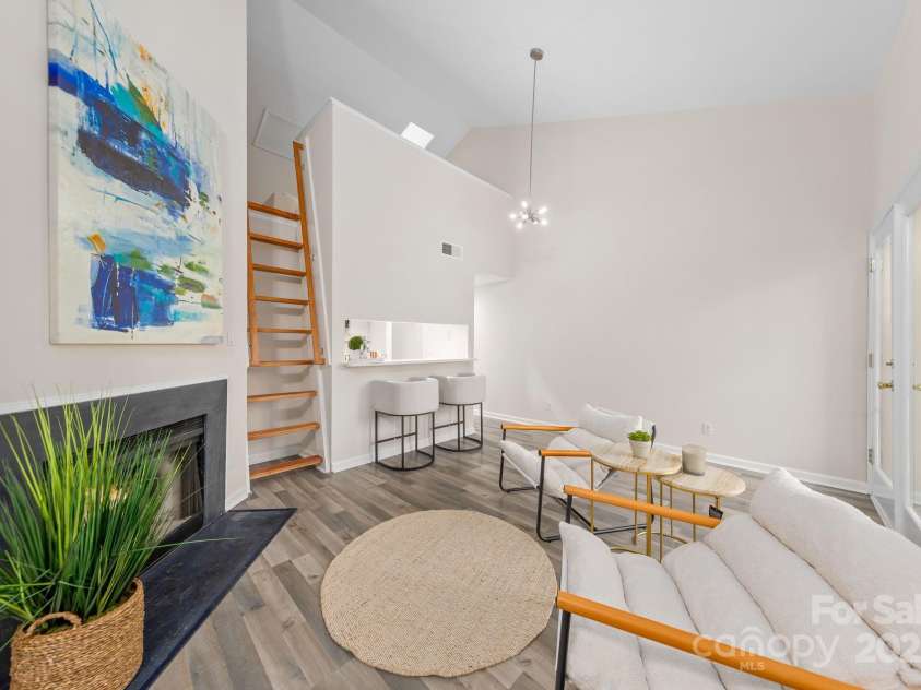 306 Cedar Street, Charlotte, NC 28202.  MLS# CAR4240270, YatesRealty ID 8099. 