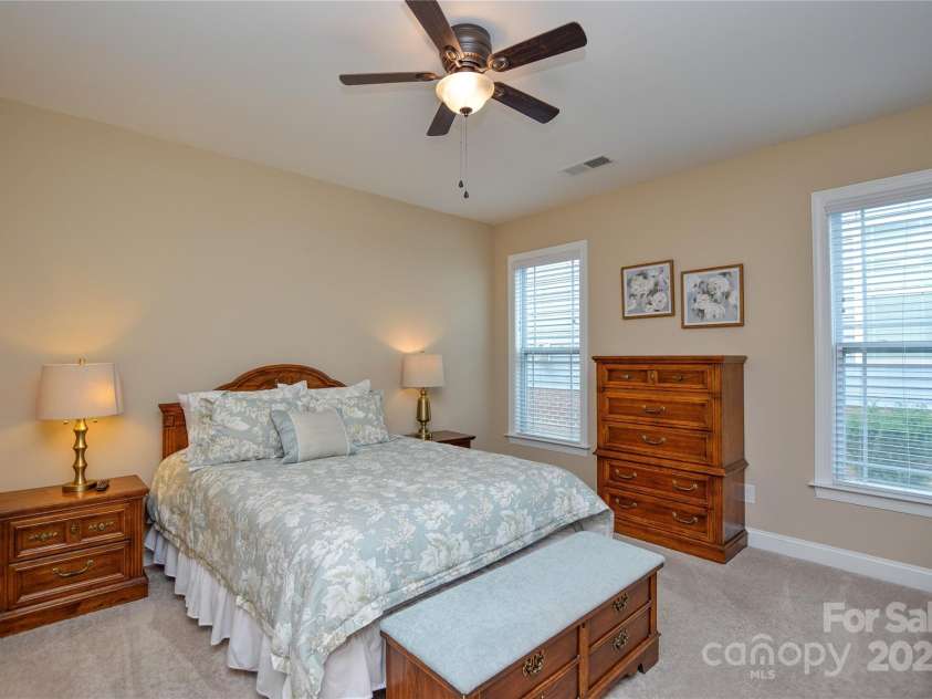 11607 Meetinghouse Drive, Cornelius, NC 28031.  MLS# CAR4264013, YatesRealty ID 81. Large primary bedroom