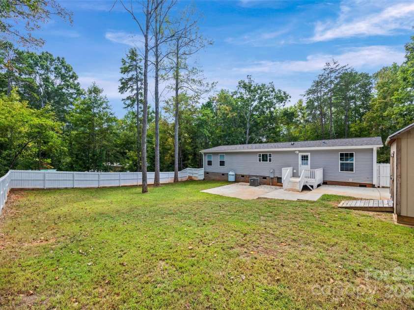 2025 Kisatchie Drive, Hickory Grove, SC 29717.  MLS# CAR4305487, YatesRealty ID 810. 