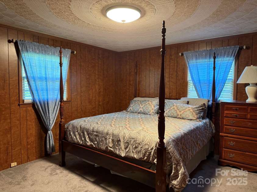 370 Sherrill Farm Road, Lincolnton, NC 28092.  MLS# CAR4249674, YatesRealty ID 8100. 