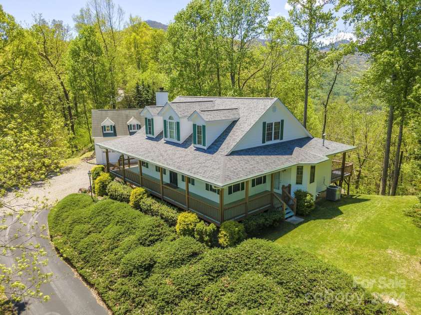 700 Cool August Heights, Waynesville, NC 28785.  MLS# CAR4135442, YatesRealty ID 8102. 