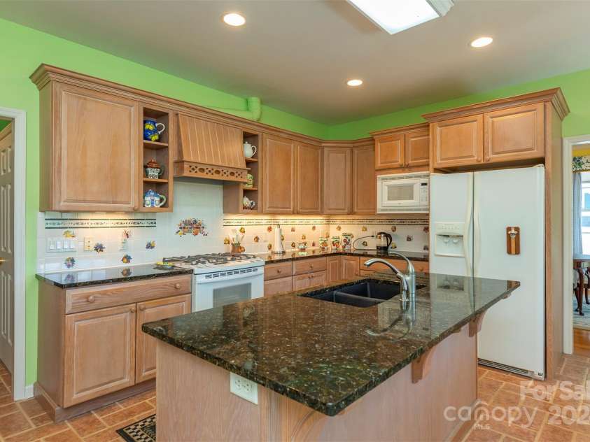 700 Cool August Heights, Waynesville, NC 28785.  MLS# CAR4135442, YatesRealty ID 8102. 