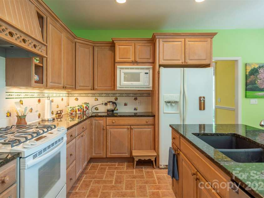 700 Cool August Heights, Waynesville, NC 28785.  MLS# CAR4135442, YatesRealty ID 8102. 