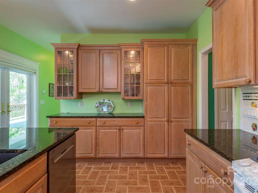 700 Cool August Heights, Waynesville, NC 28785.  MLS# CAR4135442, YatesRealty ID 8102. 