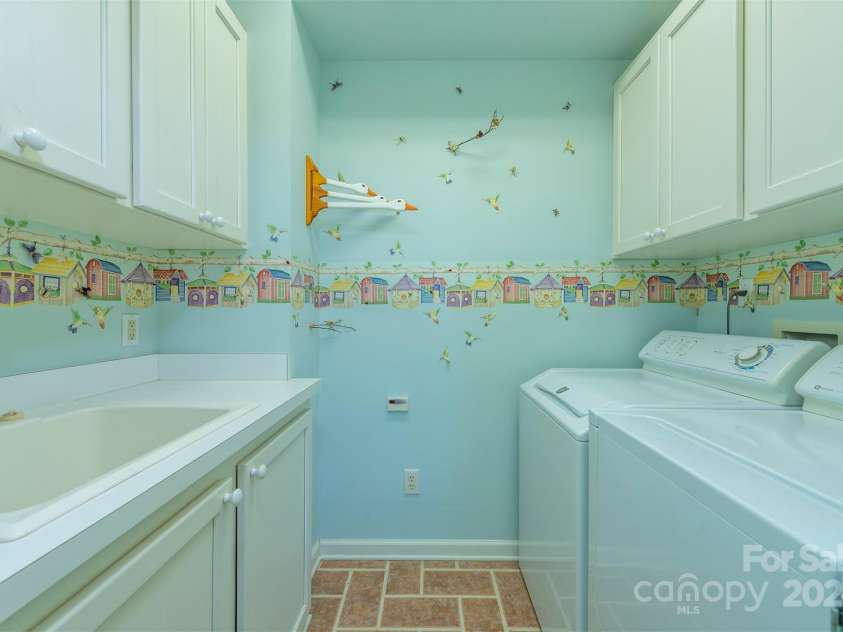 700 Cool August Heights, Waynesville, NC 28785.  MLS# CAR4135442, YatesRealty ID 8102. 