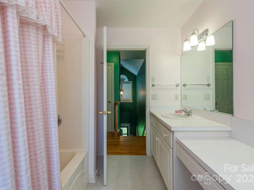 700 Cool August Heights, Waynesville, NC 28785.  MLS# CAR4135442, YatesRealty ID 8102. 