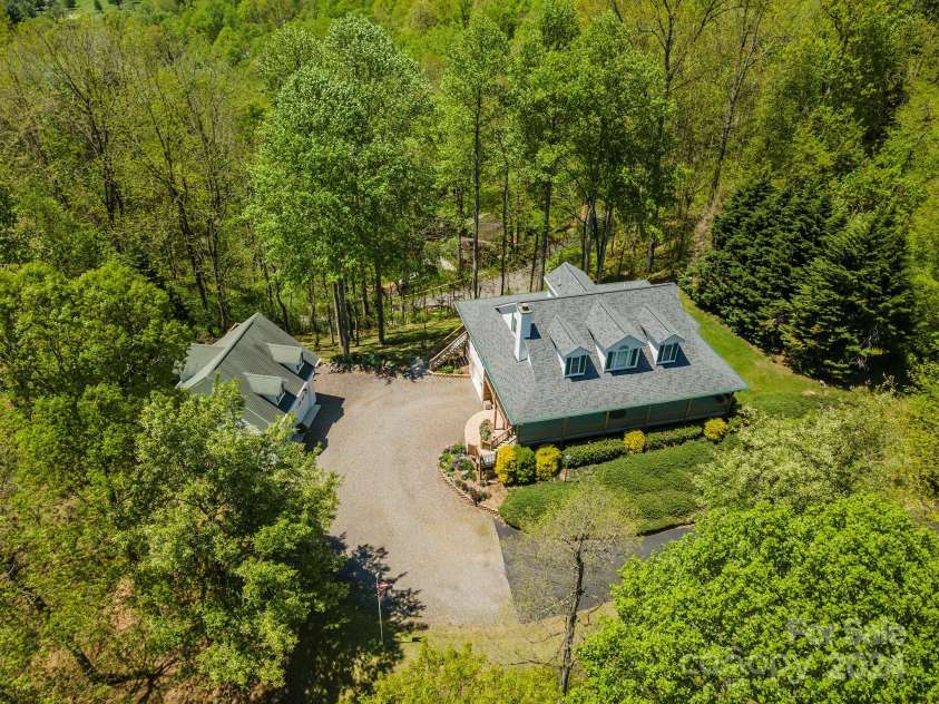 700 Cool August Heights, Waynesville, NC 28785.  MLS# CAR4135442, YatesRealty ID 8102. 