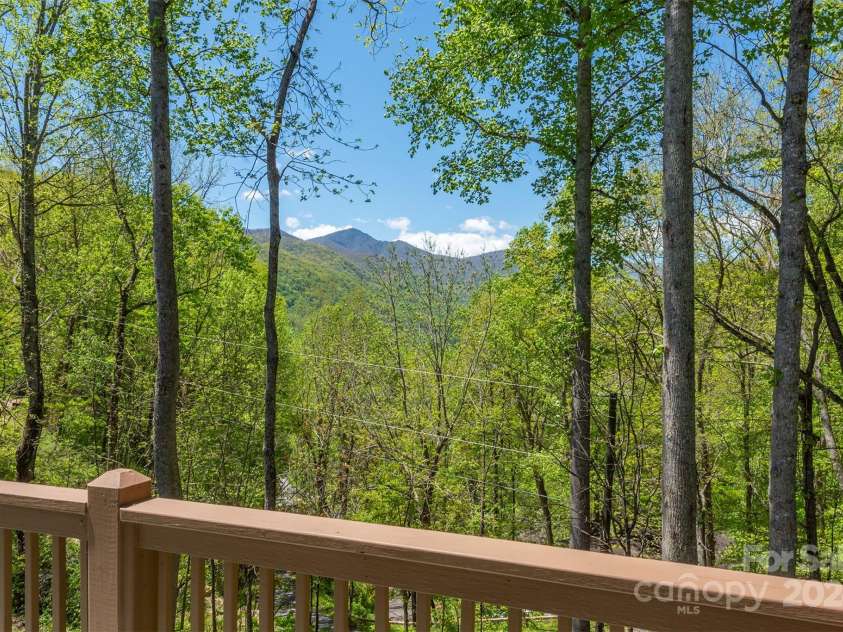 700 Cool August Heights, Waynesville, NC 28785.  MLS# CAR4135442, YatesRealty ID 8102. 