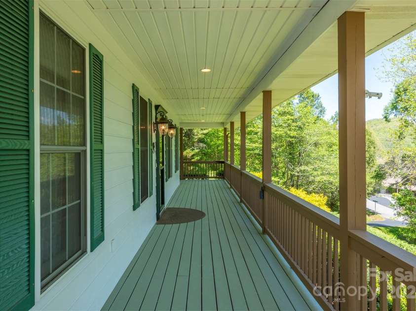 700 Cool August Heights, Waynesville, NC 28785.  MLS# CAR4135442, YatesRealty ID 8102. 