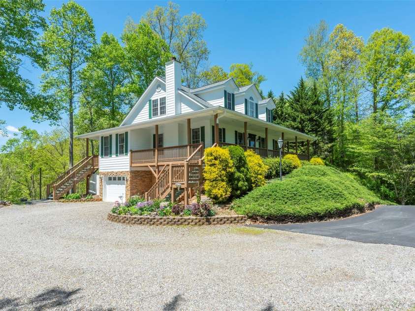 700 Cool August Heights, Waynesville, NC 28785.  MLS# CAR4135442, YatesRealty ID 8102. 