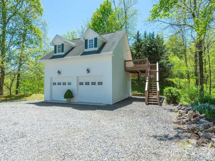 700 Cool August Heights, Waynesville, NC 28785.  MLS# CAR4135442, YatesRealty ID 8102. 
