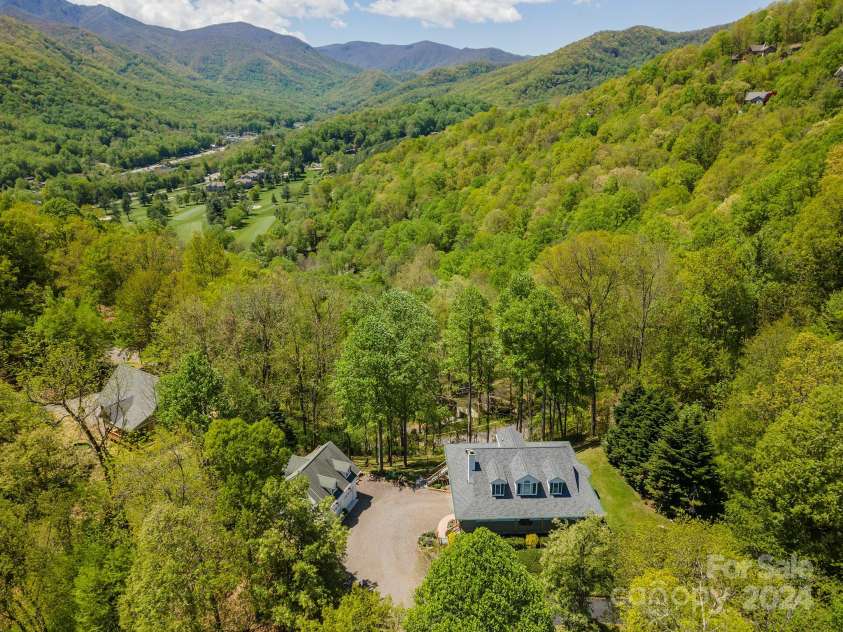 700 Cool August Heights, Waynesville, NC 28785.  MLS# CAR4135442, YatesRealty ID 8102. 