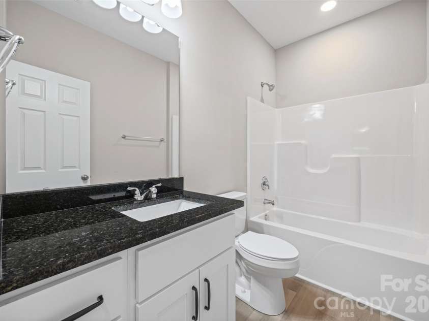 343 Oak Street, York, SC 29745.  MLS# CAR4364078, YatesRealty ID 8103. Bathroom 2