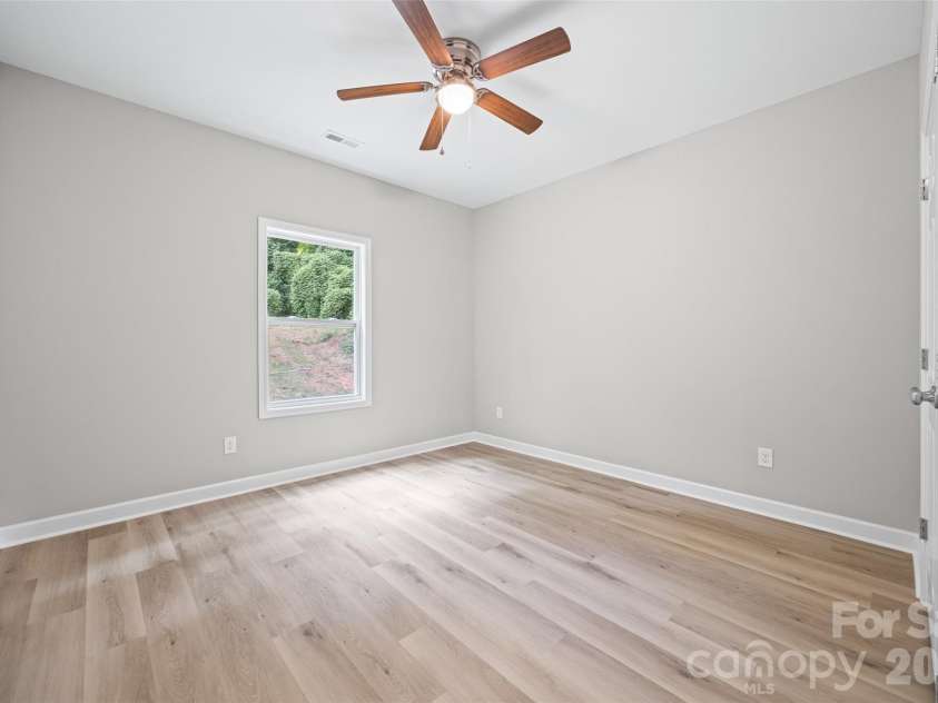 343 Oak Street, York, SC 29745.  MLS# CAR4364078, YatesRealty ID 8103. Bedroom 3
