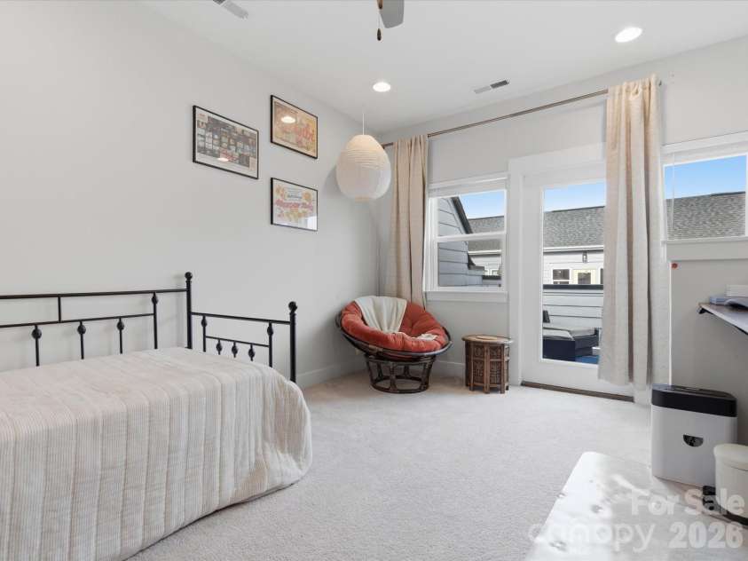 1013 36th Street, Charlotte, NC 28205.  MLS# CAR4363833, YatesRealty ID 8104. 3rd Floor Flex Space