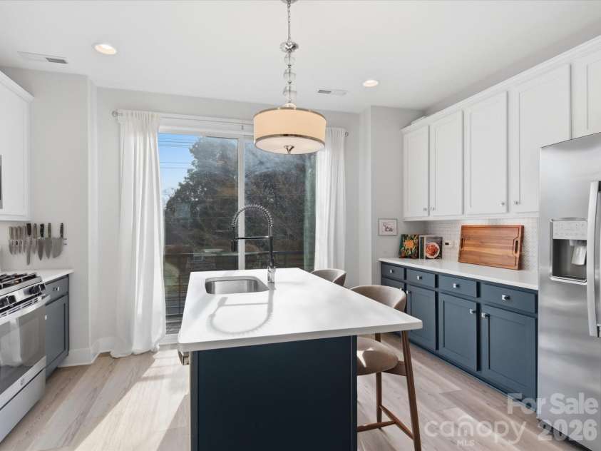 1013 36th Street, Charlotte, NC 28205.  MLS# CAR4363833, YatesRealty ID 8104. 