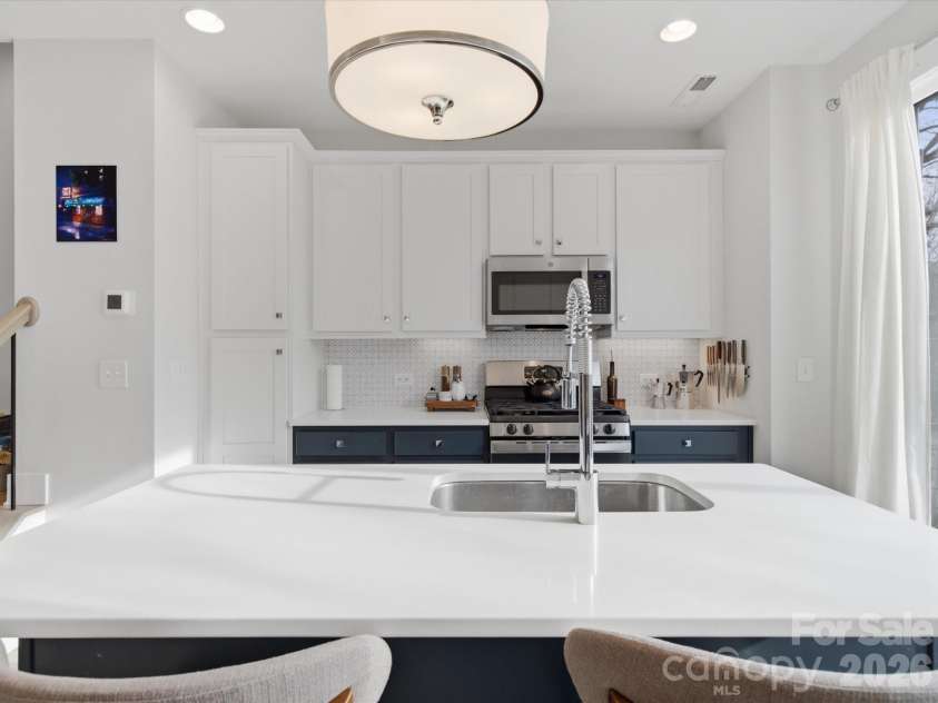 1013 36th Street, Charlotte, NC 28205.  MLS# CAR4363833, YatesRealty ID 8104. 