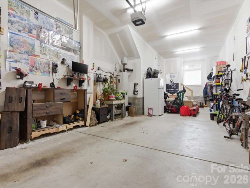 1013 36th Street, Charlotte, NC 28205.  MLS# CAR4363833, YatesRealty ID 8104. 