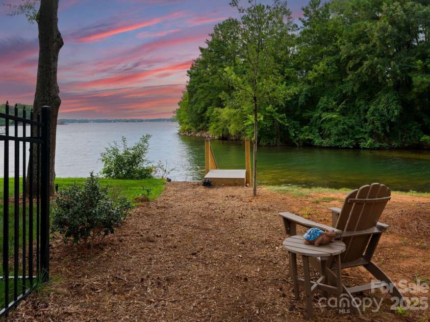 16112 Terry Lane, Huntersville, NC 28078.  MLS# CAR4285374, YatesRealty ID 8104. 