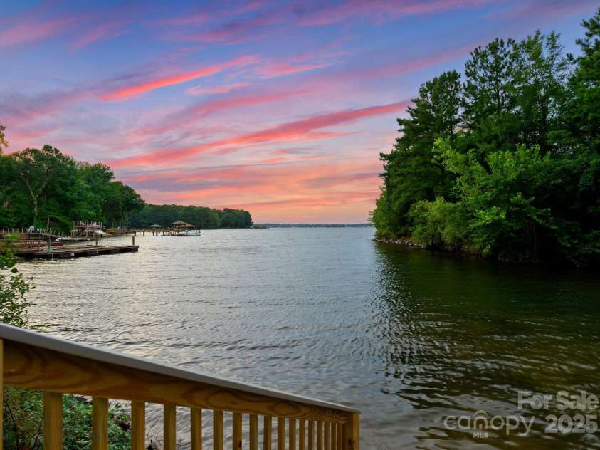 16112 Terry Lane, Huntersville, NC 28078.  MLS# CAR4285374, YatesRealty ID 8104. 