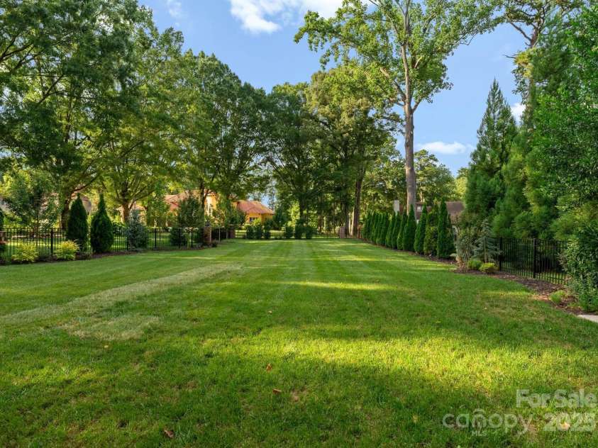 16112 Terry Lane, Huntersville, NC 28078.  MLS# CAR4285374, YatesRealty ID 8104. 