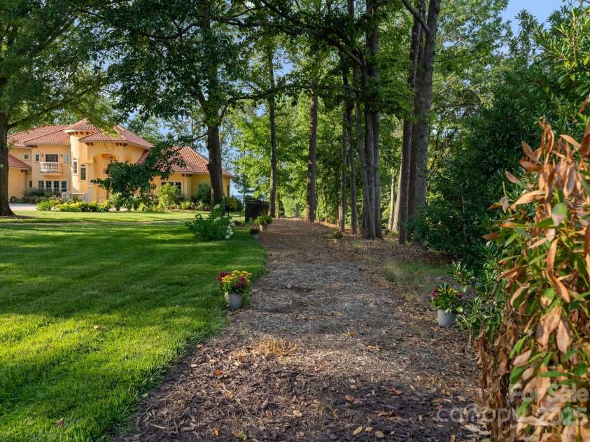16112 Terry Lane, Huntersville, NC 28078.  MLS# CAR4285374, YatesRealty ID 8104. 