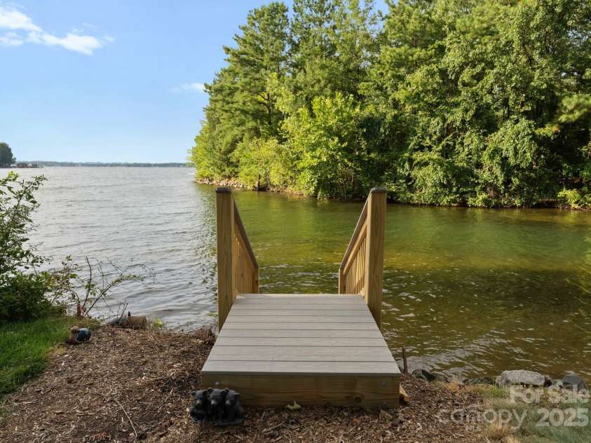 16112 Terry Lane, Huntersville, NC 28078.  MLS# CAR4285374, YatesRealty ID 8104. 