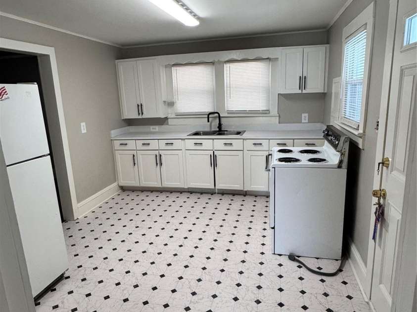 2507 Florida Avenue, Kannapolis, NC 28083.  MLS# CAR4223850, YatesRealty ID 8105. 