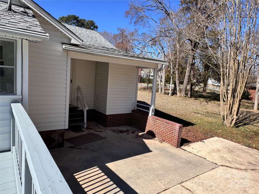 2507 Florida Avenue, Kannapolis, NC 28083.  MLS# CAR4223850, YatesRealty ID 8105. 