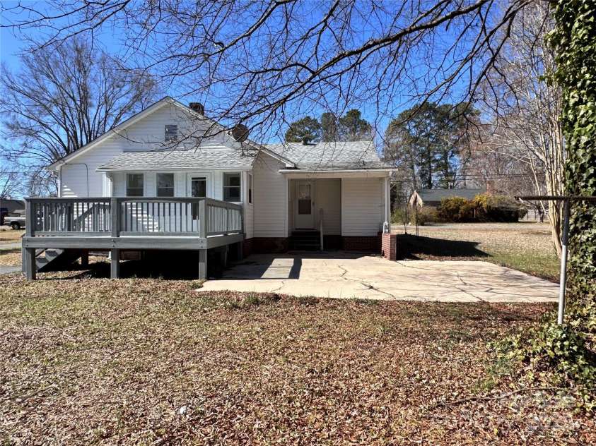 2507 Florida Avenue, Kannapolis, NC 28083.  MLS# CAR4223850, YatesRealty ID 8105. 
