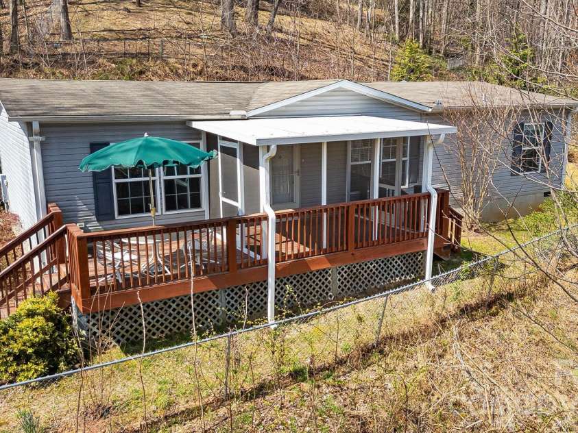 403 Youngs Gap Road, Fletcher, NC 28732.  MLS# CAR4363719, YatesRealty ID 8105. 