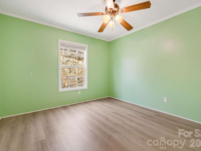 403 Youngs Gap Road, Fletcher, NC 28732.  MLS# CAR4363719, YatesRealty ID 8105. 