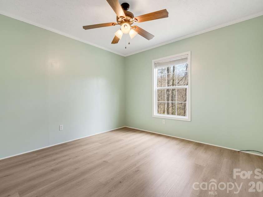 403 Youngs Gap Road, Fletcher, NC 28732.  MLS# CAR4363719, YatesRealty ID 8105. 