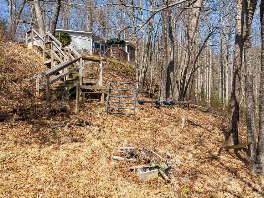403 Youngs Gap Road, Fletcher, NC 28732.  MLS# CAR4363719, YatesRealty ID 8105. 