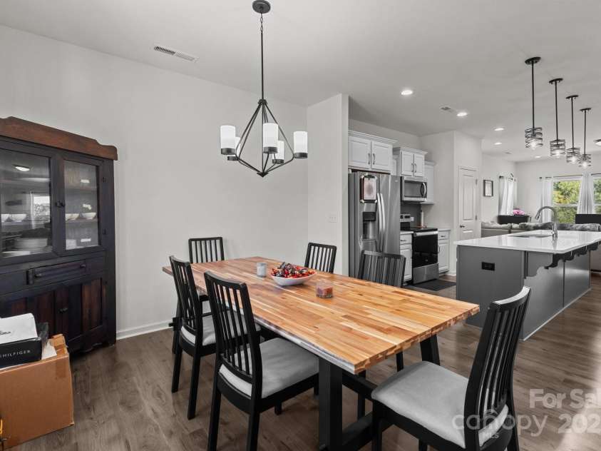 1109 Freeman View Drive, Albemarle, NC 28001.  MLS# CAR4190594, YatesRealty ID 8106. 