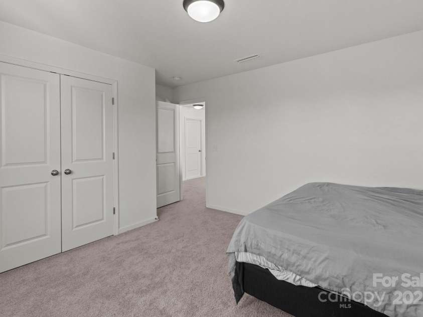 1109 Freeman View Drive, Albemarle, NC 28001.  MLS# CAR4190594, YatesRealty ID 8106. 