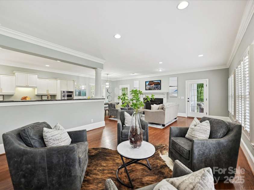8623 Tullamore Park Circle, Charlotte, NC 28226.  MLS# CAR4242988, YatesRealty ID 8107. 