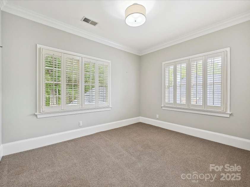 8623 Tullamore Park Circle, Charlotte, NC 28226.  MLS# CAR4242988, YatesRealty ID 8107. 