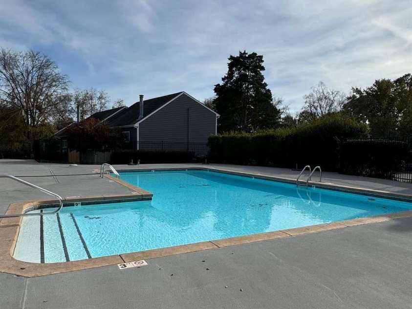 6116 Heath Ridge Court, Charlotte, NC 28210.  MLS# CAR4187247, YatesRealty ID 811. 